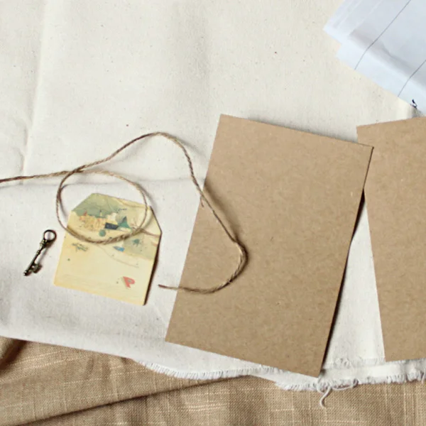 Blank kraft Postcard Hand Drawing DIY Graffiti Retrospect Pack of 16 pcs For Holiday Product Dimensions: 100X150mm