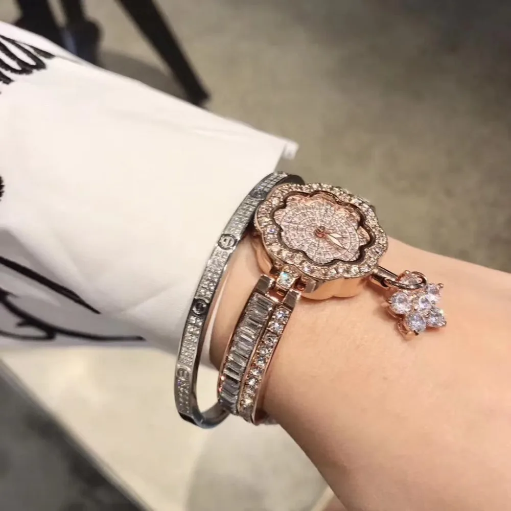 Ultra Thin Women Bracelet Watches Luxury Full Crystals Fashion Watch Rhinestone Flower Tassel Wrist watch Romantic Floral Case