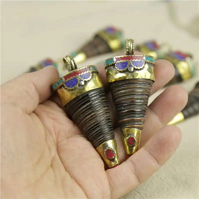 TBP598 Tibetan Amulet Pendants for Man Copper Capped Natural Lovely Sea Snail Pendant 50-70mm