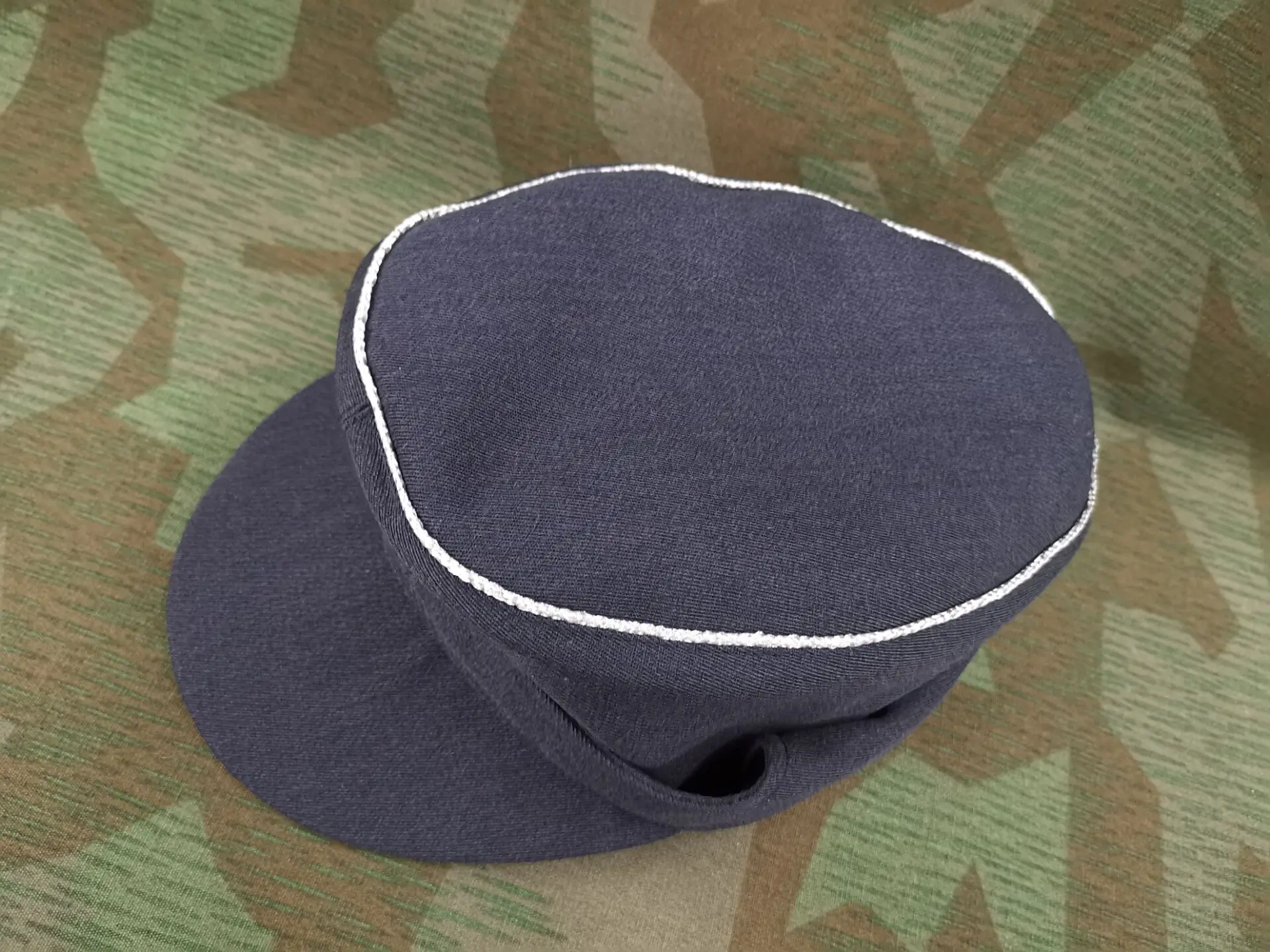 WW2 E.M.D German  .M44 Officer hat .  Twill Wool