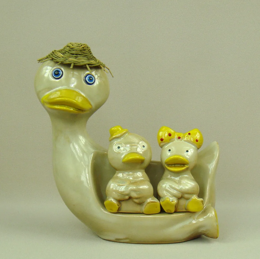 Novel Porcelain Mother Duck and Ducklings Statue Abstract Ceramics Siblings Sculpture Decor Gift Craft Adornment Accessories