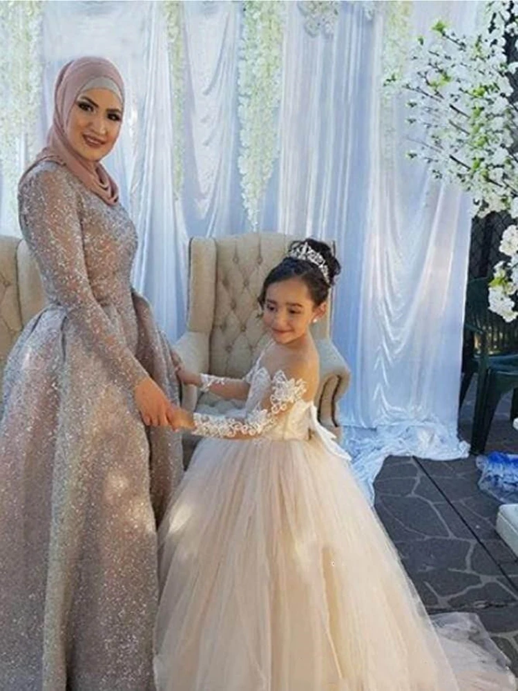 2021 Latest Cute Jewel Flower Girl Birthday Dresses Ball Gown Sheer Neck Long Sleeve With Lace Applique Kids Girls Pageant Dress