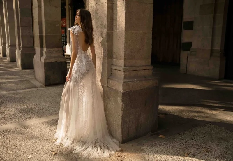 Vestidos De Novia De línea A, Vestido De Novia Sexy con cuello De pico profundo, Espalda descubierta, De encaje, para playa, abertura lateral alta, 2019