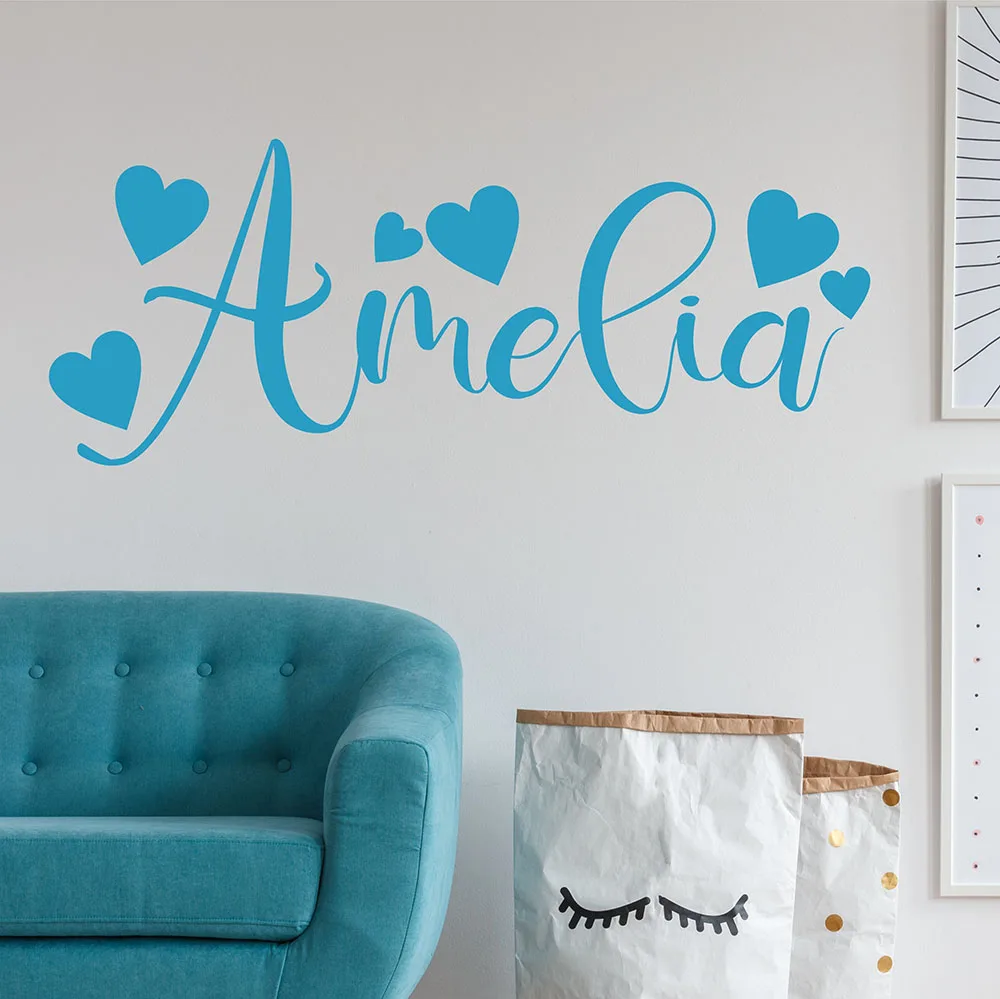 Calligraphy Style Name Vinyl Wall Sticker Personalised Decal With Hearts Baby Girls Gift Nursery Room Sweet Decoration D251