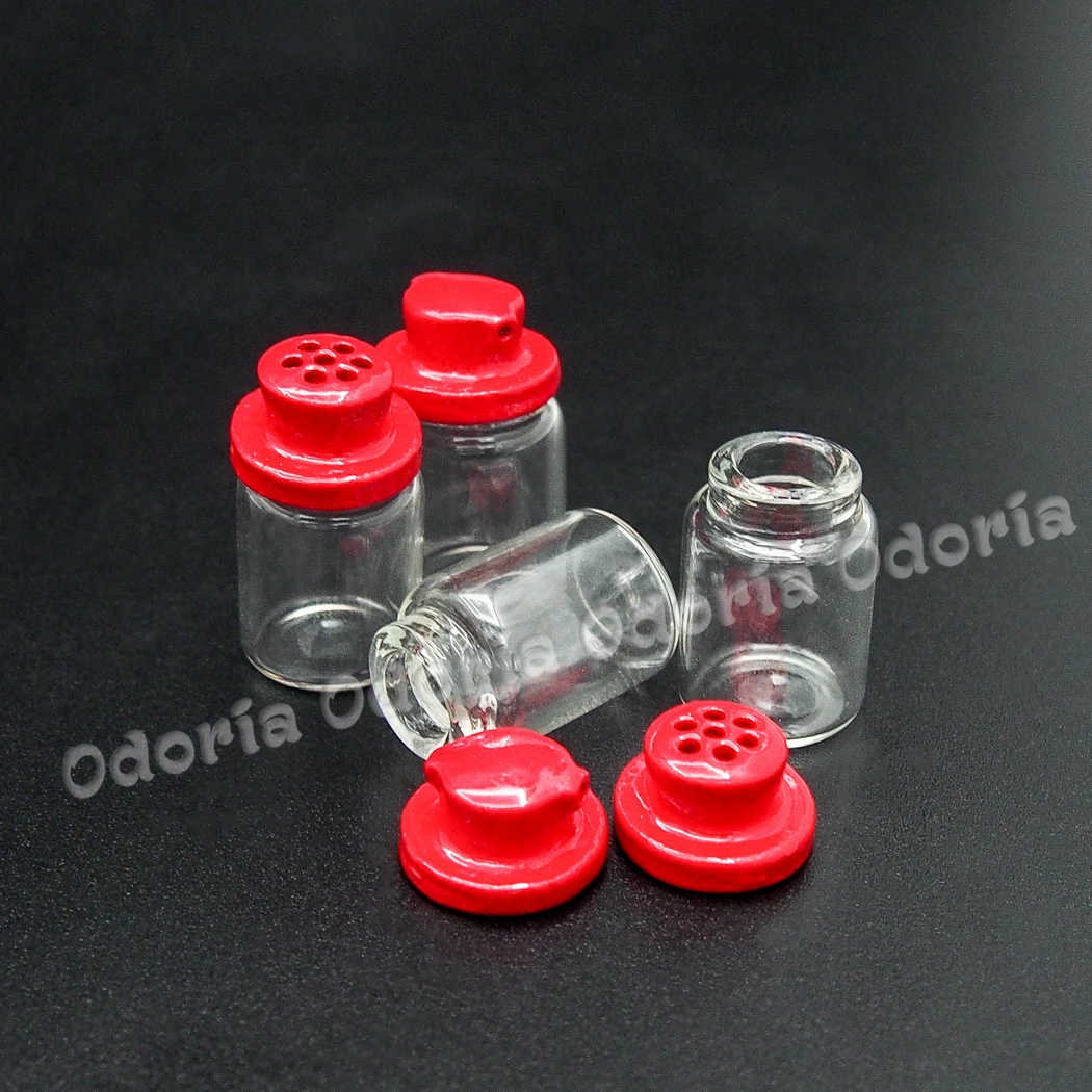 Odoria 1:12 Miniature 4PCS Glass Pepper Shakers Spice Seasoning Jar Bottle Kitchen Set Dollhouse Accessories Doll House Decor