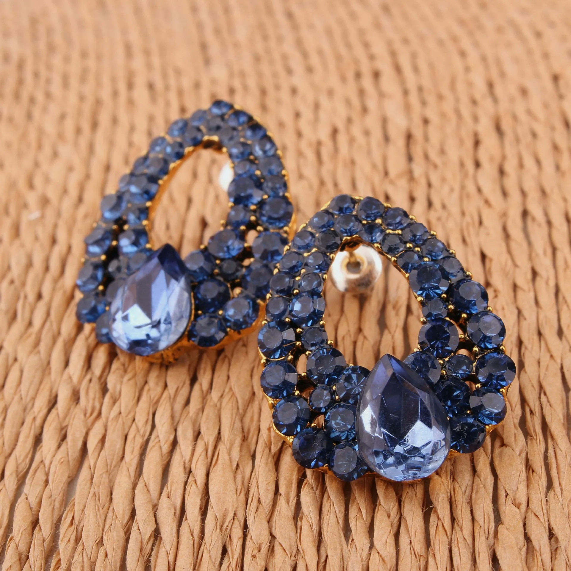 Luxury vintage Blue Crystal Oval Stud Earrings For Women Natural Stone Fashion Big Earrings  Piercing Jewelry Bijoux