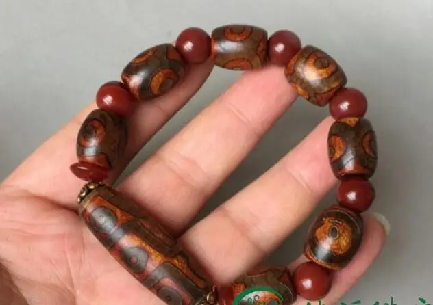 Nine eyes Dzi beads men and women models natural chalcedony bracelets ethnic style Tibet retro authentic three eyes wenwan