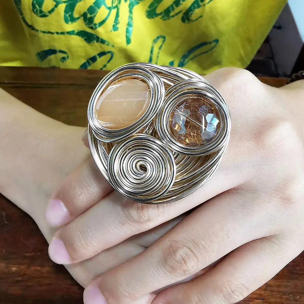 Uken-女性用の大きな手作りクリスタルリング,ゴールドカラー,ワイヤー,らせん,ビーズ,ファッションジュエリー