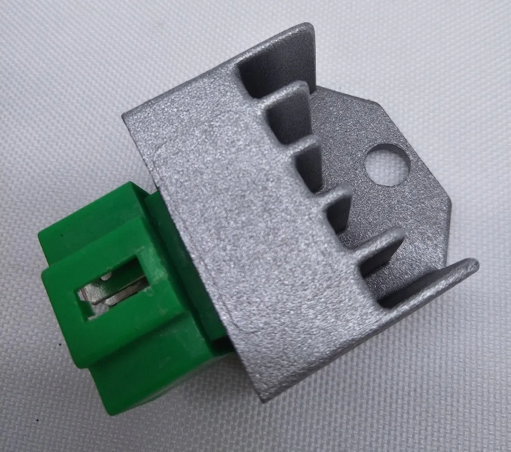 

A327 4 Pin Scooter Motorcycle Voltage Regulator Rectifier For WH125 Electric Parts 4 pin 12V for Off-road Vehicle And Go Kart