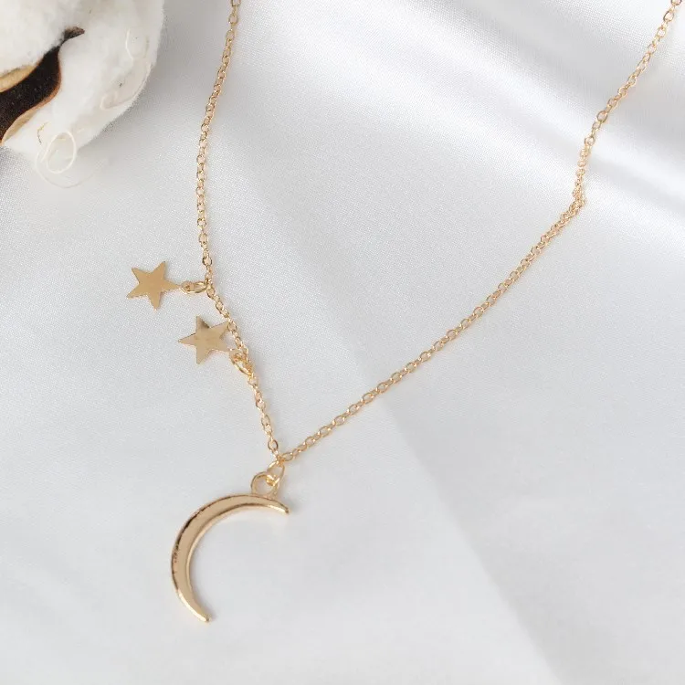 New Necklace2020 Fashion Two Moon Stars Moon Pendant Slack Female Statement Simple Female Low Price Delivery Necklace Elegant