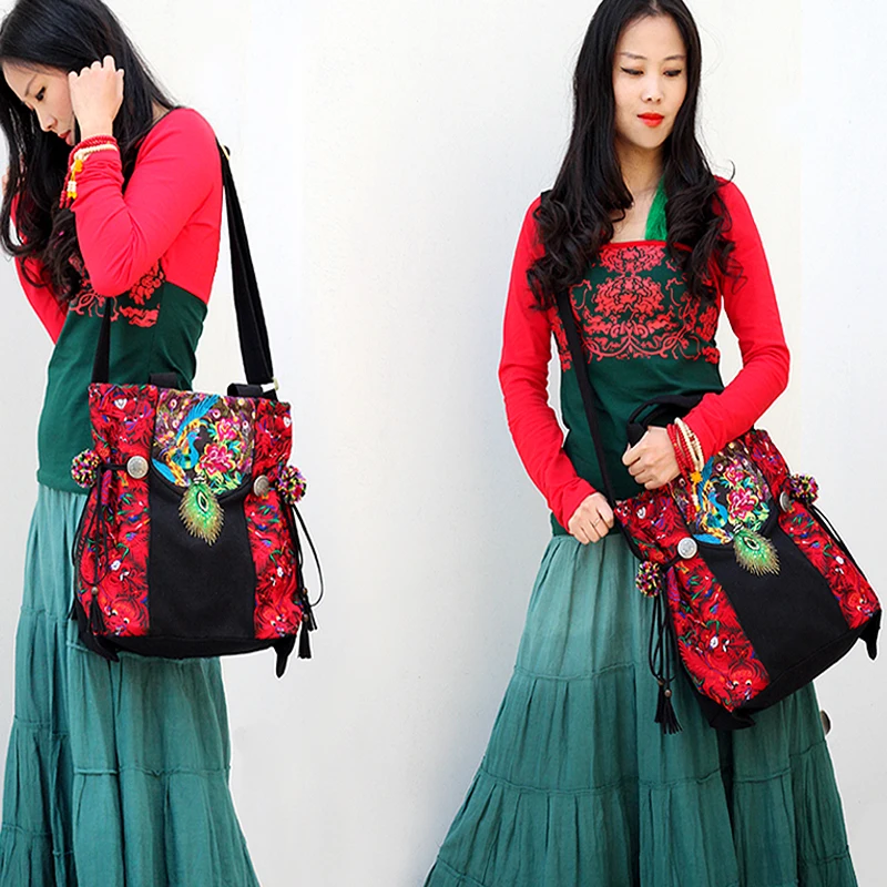 Bohemia canvas women bag handmade peacock feathers embroidered Ethnic bags Vintage shoulder messenger bags