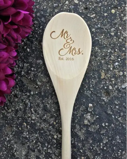 personalized  Mr and Mrs engraved Wedding engagement Wooden spoons birthday baby bridal shower party favors gifts kitchen decor