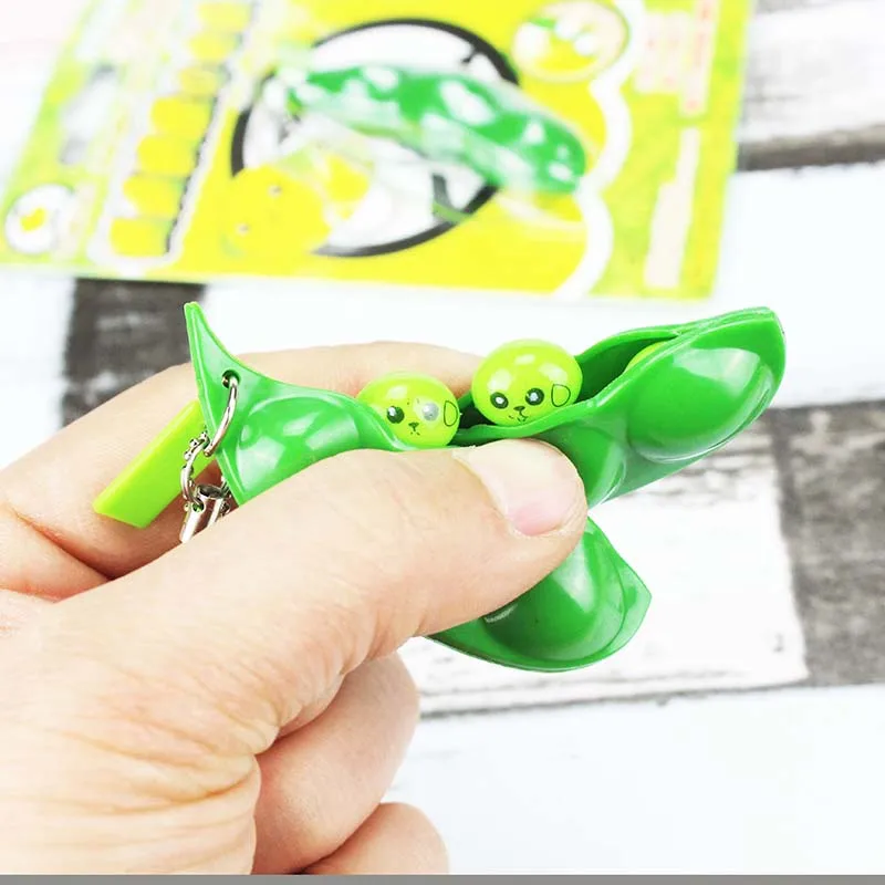 New Creative Extrusion Pea Bean Soybean Edamame Stress Relieve Toy Keychain Cute Fun Key Chain Ring Paty Gift Bag Charms Trinket