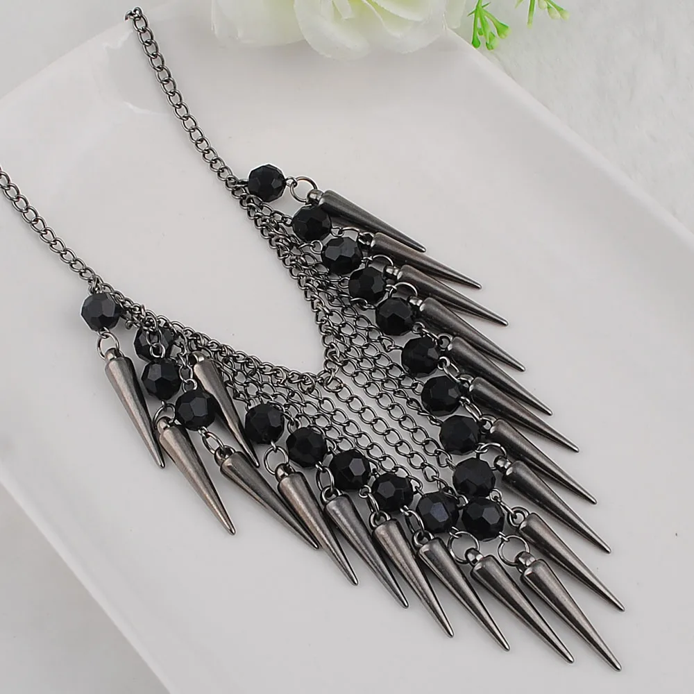 Summer Hot Trendy Necklace Dark Color Plated Chain Hanging Acrylic Beads Rivet Tassel Jewelry Accessories Women