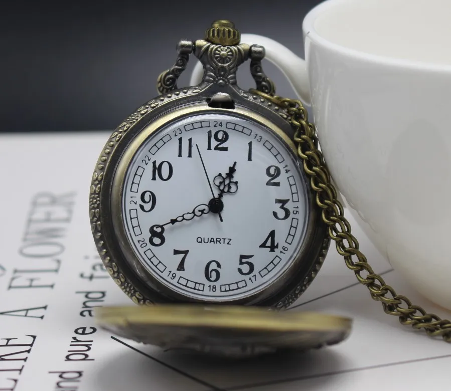 Bronze Antiques Canada Quartz pendant Good quality Men And Woman Necklace pocket watch Gift watches P6858