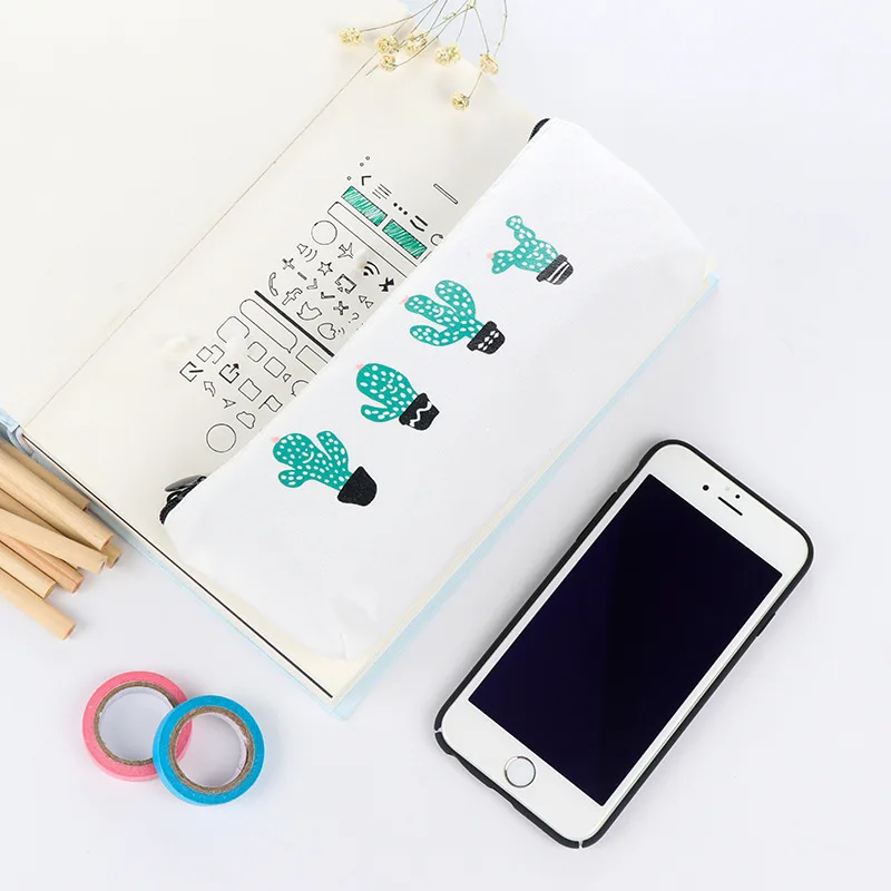 Фотообои с рисунком в виде кошки