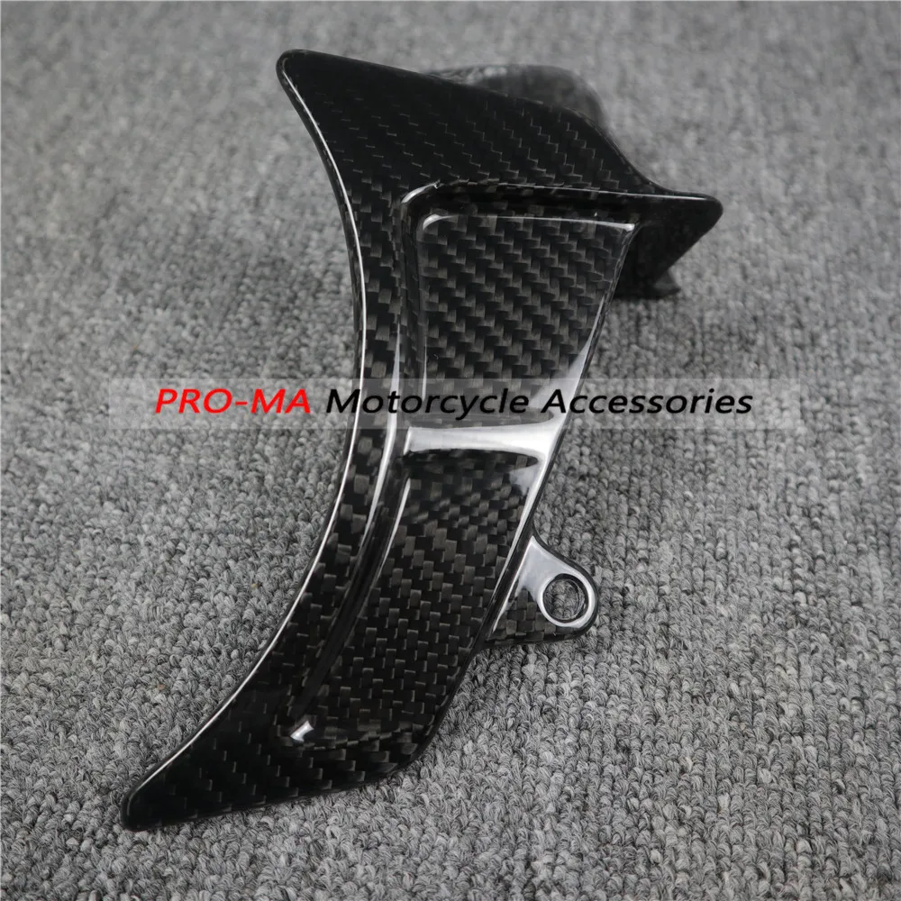 

Motorcycle Chain Guard in Carbon Fiber for Honda CB1000R 2018+Twill glossy weave