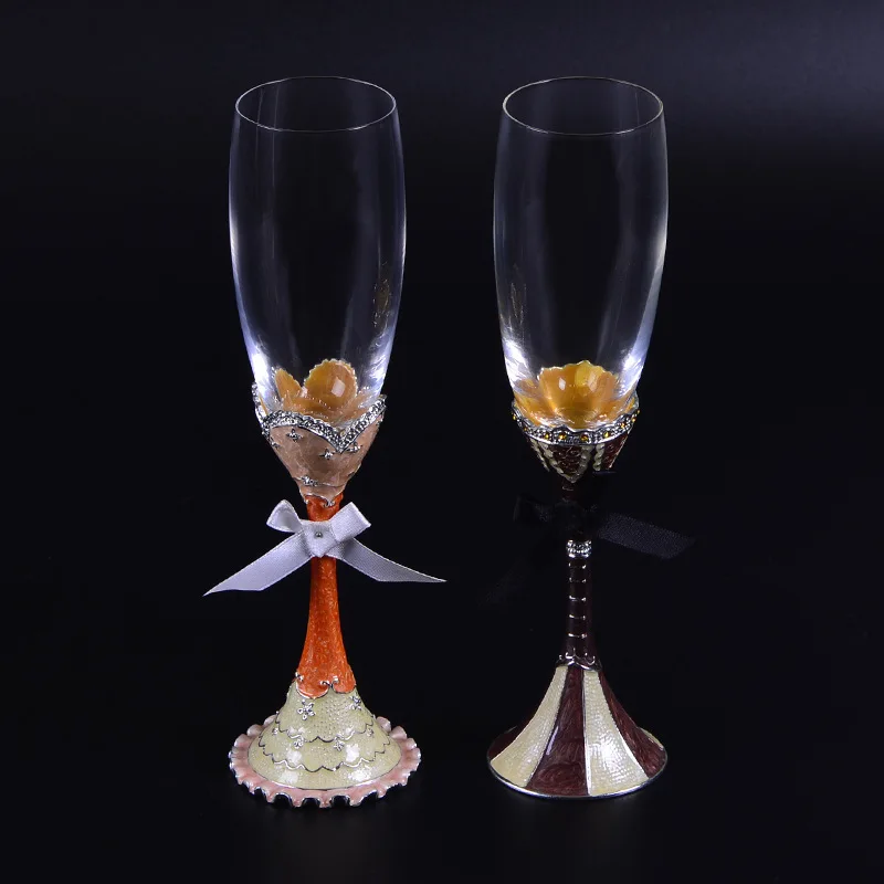 Top quality creative gift personalized crystal wedding glasses cup champagne red wine bride groom party decor Toasting Goblet