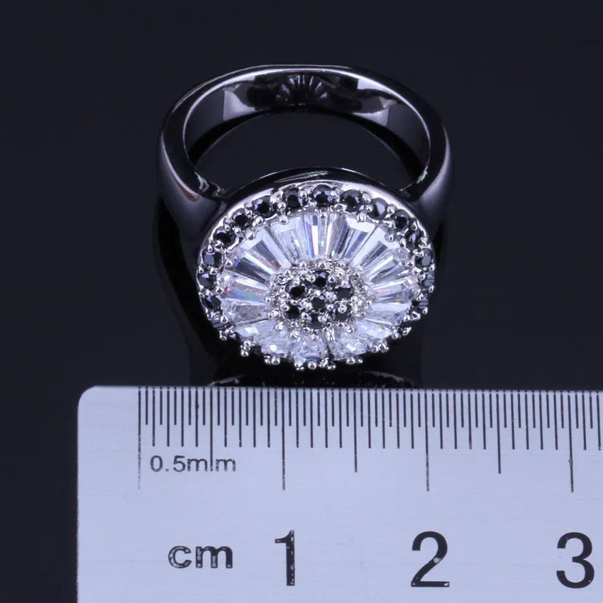 Glaring Round Black Cubic Zirconia White CZ Silver Plated Ring V0482