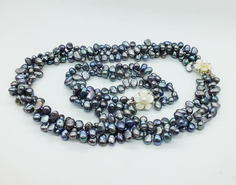 Its gorgeous classic black 3 strand Baroque freshwater pearl necklace and Bracelet Set 19 inches