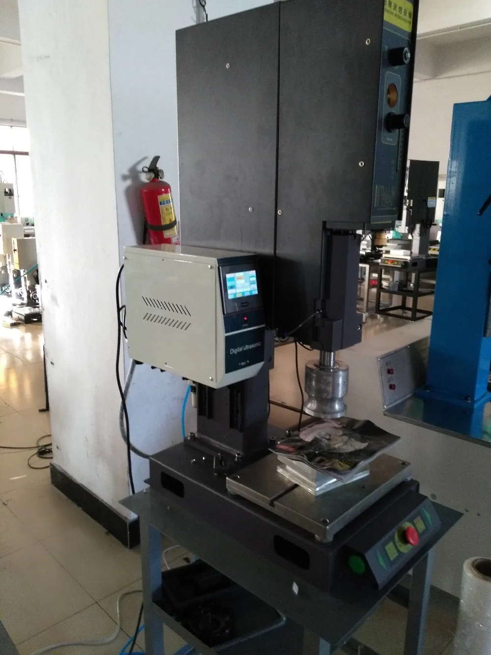 1500W/20khz ultrasonic plastic welding equipment,,1500W Intelligent Digital Ultrasonic Welding Machine,welder machine