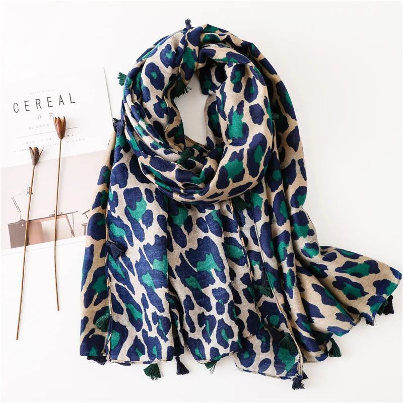 2025 herbst Winter Leopard Dot Quaste Viskose Schal Schal Frauen Drucken Halstuch Snood Luxus Marke Foulards Moslemisches Hijab Sjaal – Detail 5