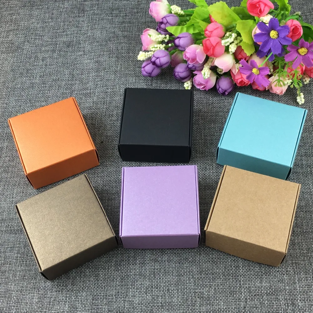 50Pcs/Lot 6.5x6.5x3cm Brown Gift Packaging Kraft Paper Storage Box Handmade For Craft Cake Soap Wax Candle Aromatherapy Petals