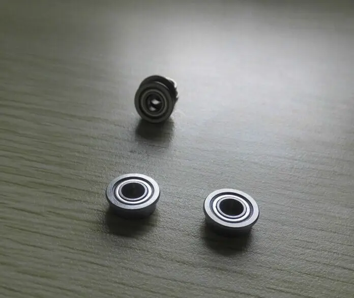 cost performance F686ZZ size 6x13x5mm GCr15 material Flanged Flange Deep Groove Ball Bearing