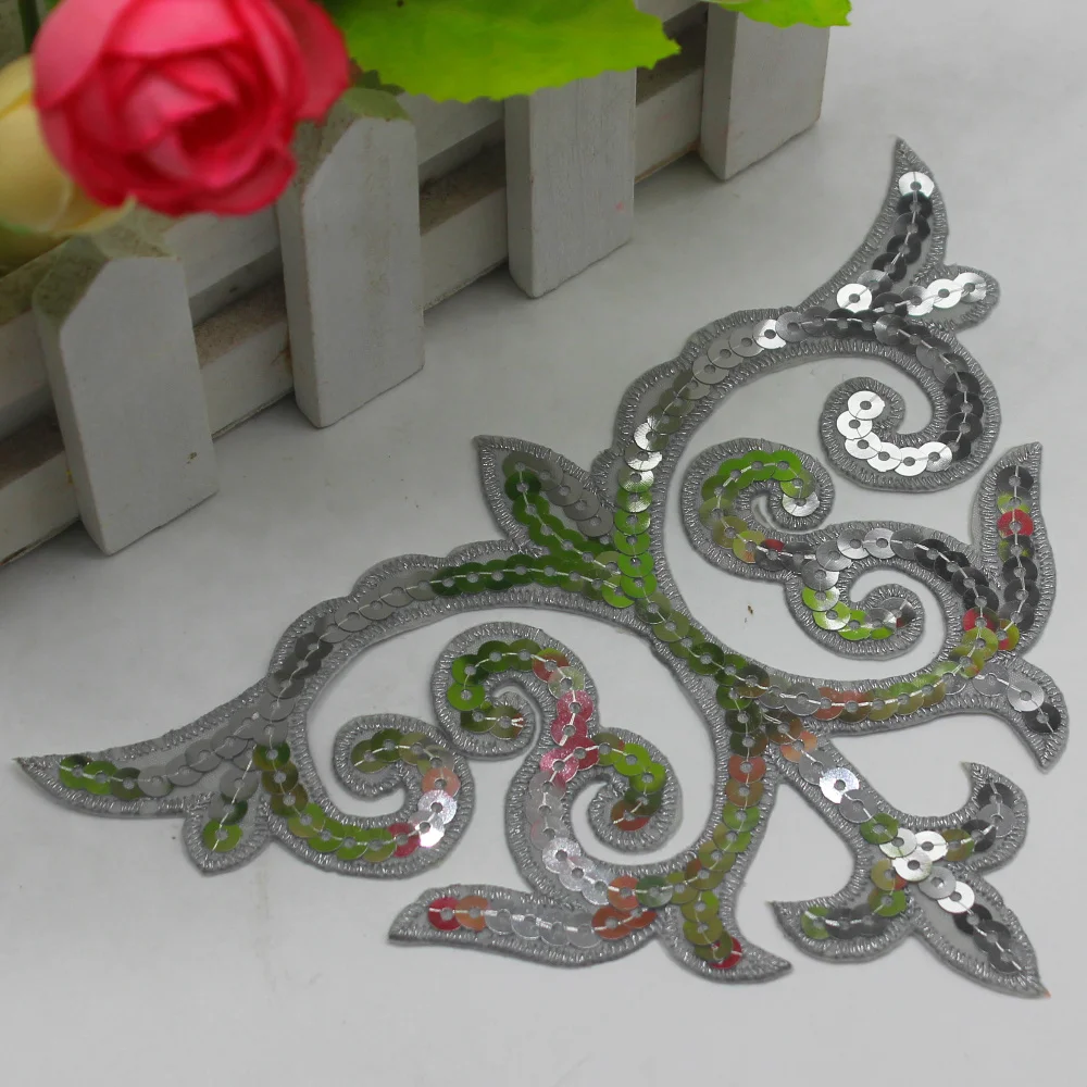 Sequined Appliqued Iron on Flower Patches Cosplay Costume Trims 16cm*11cm