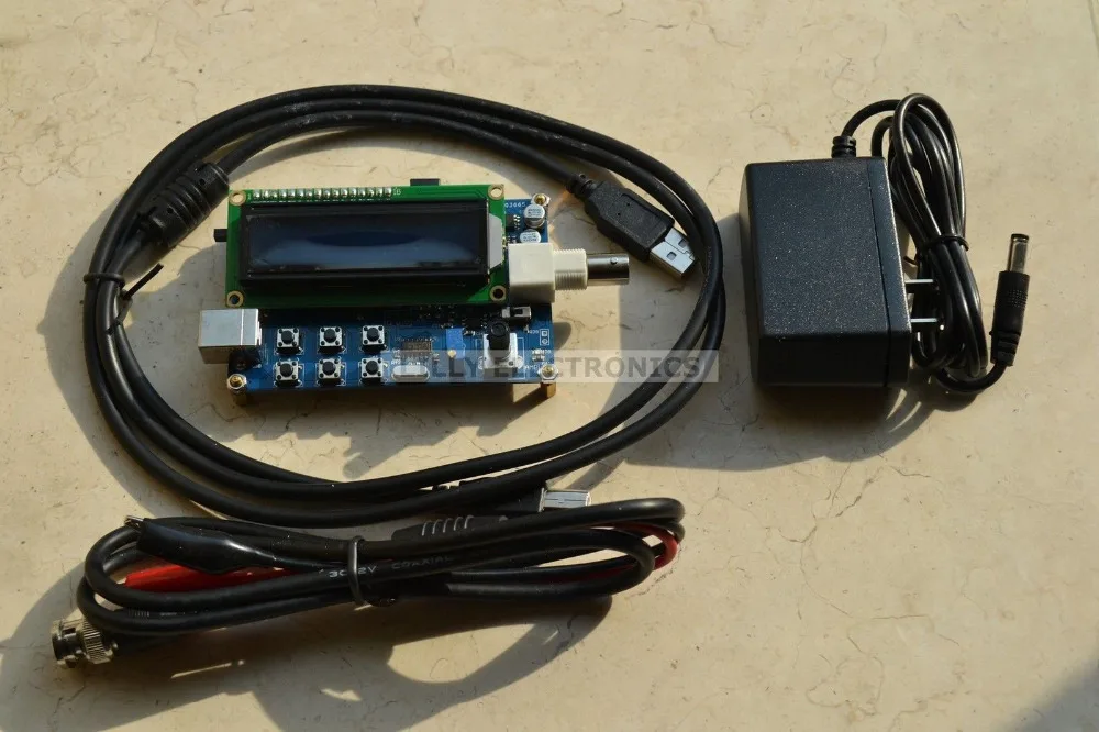 

MWG05 1Hz - 5MHz DDS Signal Generator Source Module TTL Output with Sweep Scan