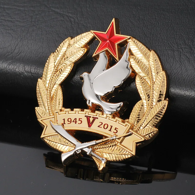 New model & Most popular Cutout Plating Gold Badge New Design Military Badges