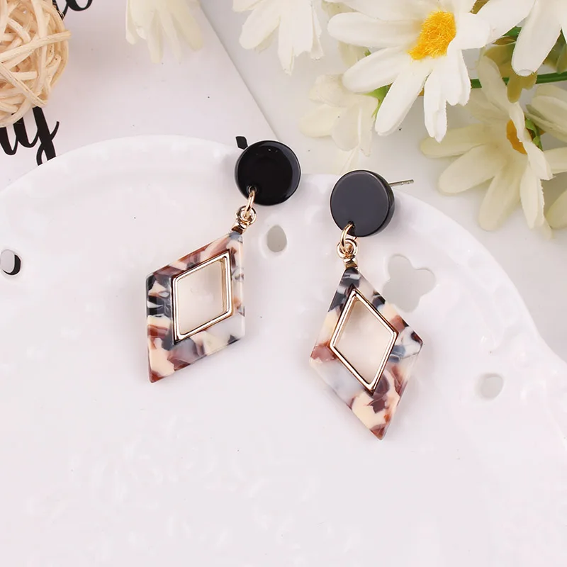 LUBOV Colorful Resin Stone Plated Square Shape Geometric Gold Color Metal Dangle Earrings Vintage Women Drop Earrings 2019 New