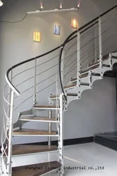 Cheap price arc curved stairs with metal railing and thick wood stair tread