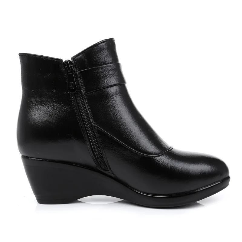 Botas de piel auténtica para mujer, botines cálidos de felpa con cuña, talla 34-43, para otoño e invierno, novedad de 2024