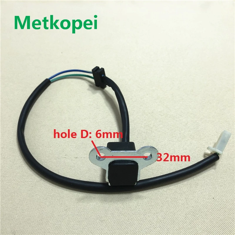 scooter Magneto Stator trigger / pickup / pulser coil for 250cc water-cooling Scooter Moped ATV QUAD CH250 CN250 Helix CF250