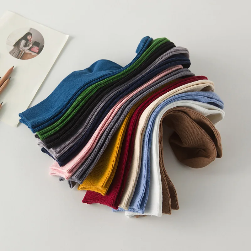 Calcetines elásticos de punto para Mujer, medias informales de algodón, color verde, para otoño, novedad
