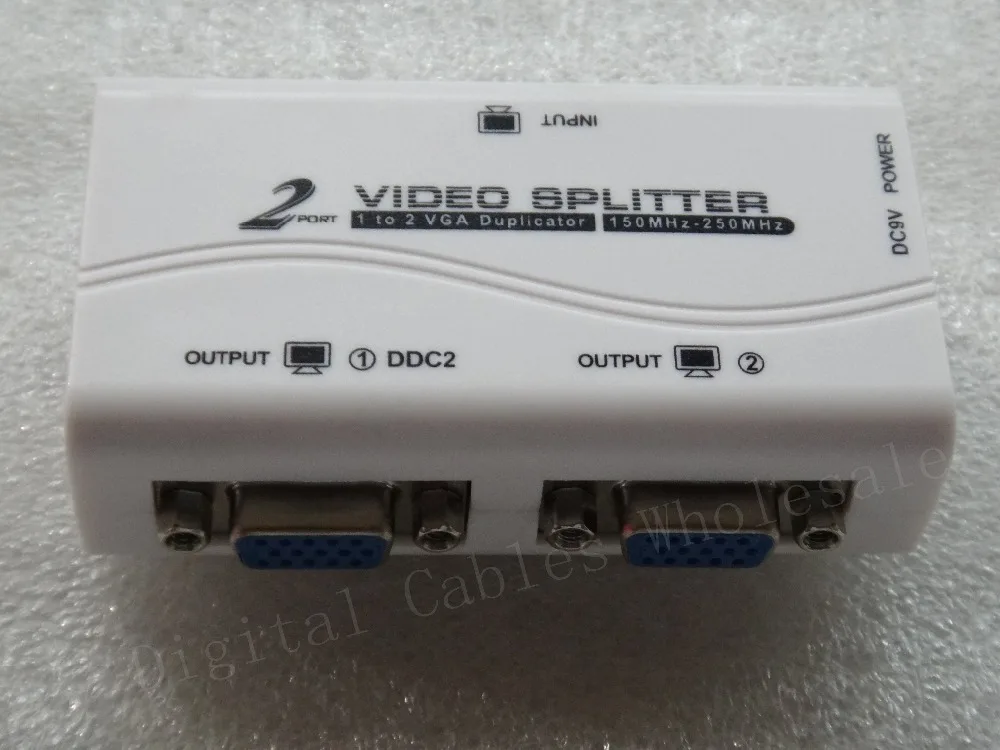 2020ปี1ถึง2พอร์ตVGA Video Splitterเครื่องทำสำเนา1-In 2-Out 250MHzอุปกรณ์cascadedableรองเท้าสัญญาณ65M 1920*1440