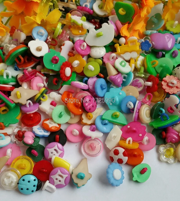 100pcs Plastic Cartoon Animals buttons Shank Children Candy Buttons variety styles botoes scrapbooking