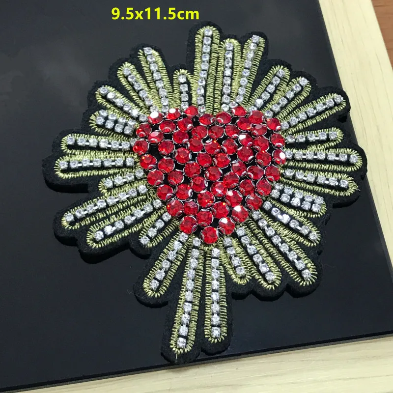 2pieces Beading Heart Strawberry Applique Crystal Patches Rhinestones Clothes Decorated Sewing Apparel Accessories