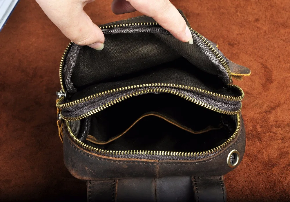 Uomini di qualità pazzo cavallo in pelle moda borsa a tracolla Design triangolo da viaggio borsa a tracolla Daypack 8 \