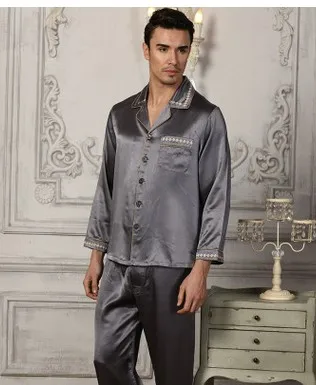 

The new style men's silk pajama suits are 100% mulberry silk and pure color