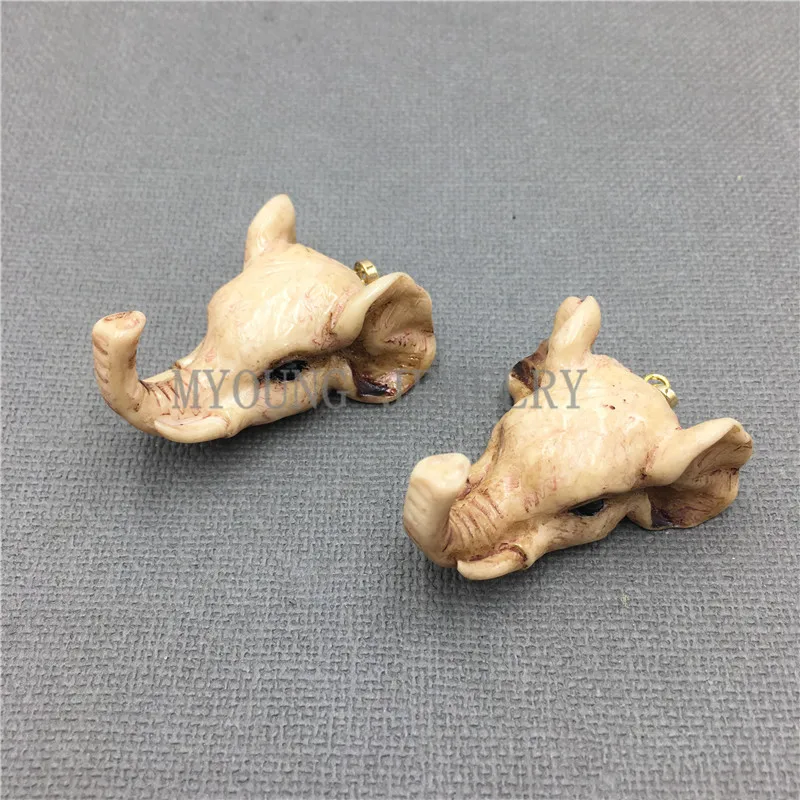 Mammoth Elephant Skull Resin Ethnic Pendant For Jewelry Making  In 45*25 MM MY0144