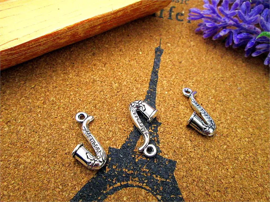 20pcs  saxophone Charms Antique silver music instrument saxophone Charm Pendant 22x16mm