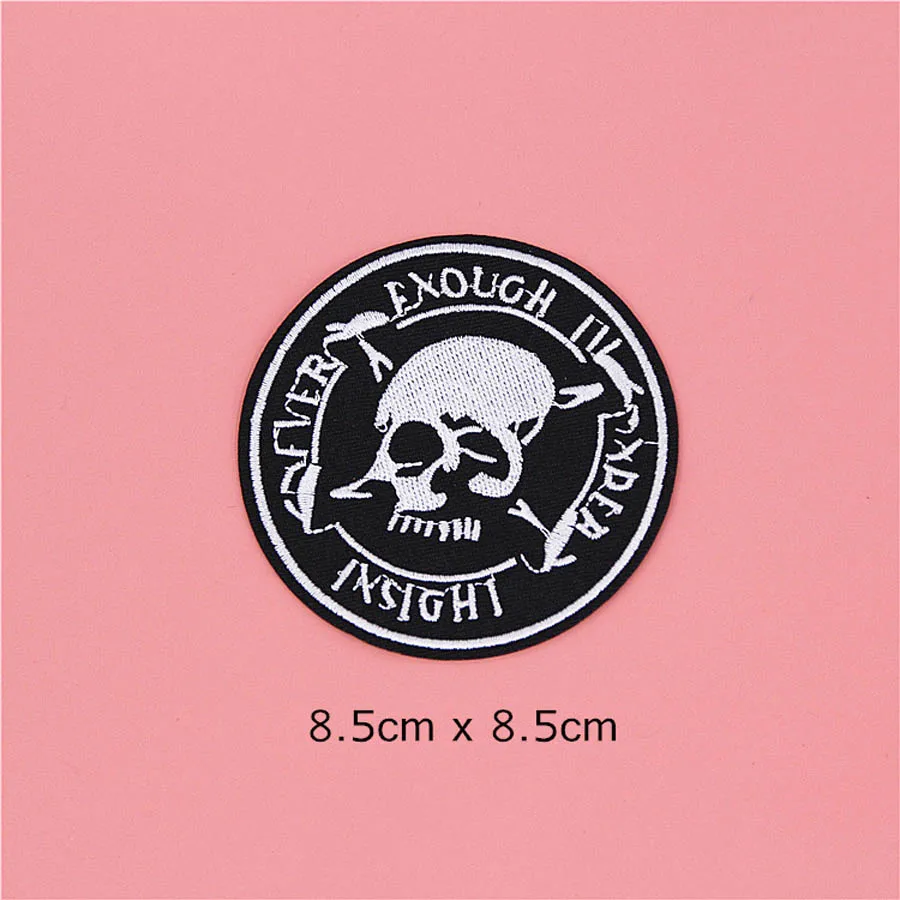 Fabric Embroidered Skull Hand Patch For Clothes Stickers Bag Sew Iron On Applique DIY Apparel Sewing Clothing Accessories BU156