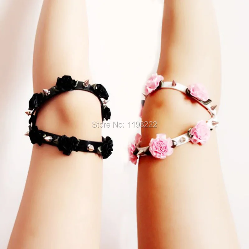 

Sweet Harajuku Handmade Double Row Kawaii Flower Spikes Leather Leg Knee Garter Belt Loop