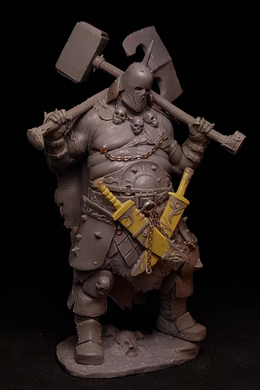 Unassambled  1/24 75MM   ancient Orc stand with  sword 75mm    Resin figure miniature model kits Unpainted