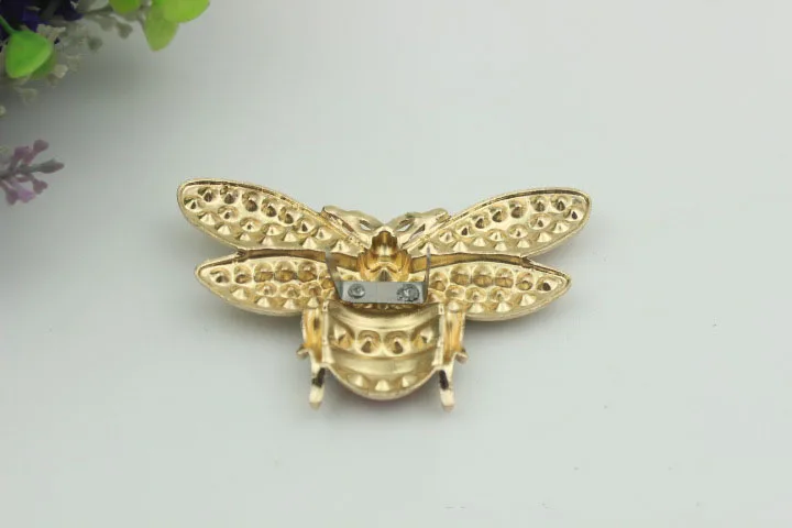 2pcs Pearl insect badge women accessories DIY accessories for bag badges on backpack kawaii clothes decoration Crafts Bee Buckle