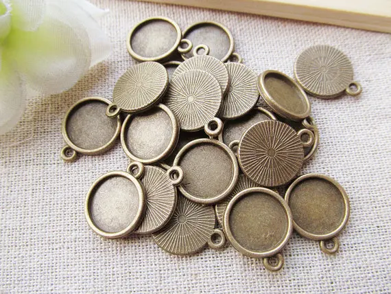 

30pcs Antique Silver tone/Antique bronze Round Base Setting Bezel Tray Bezel Pendant Charm/Finding,fit 12mm Round Cabochon/Cameo