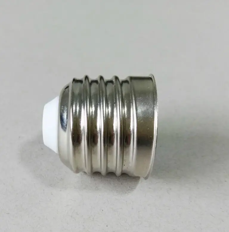 E27 iron-plated nickel-free soldering lamp holder E27 lamp holder E27 solderless lamp holder