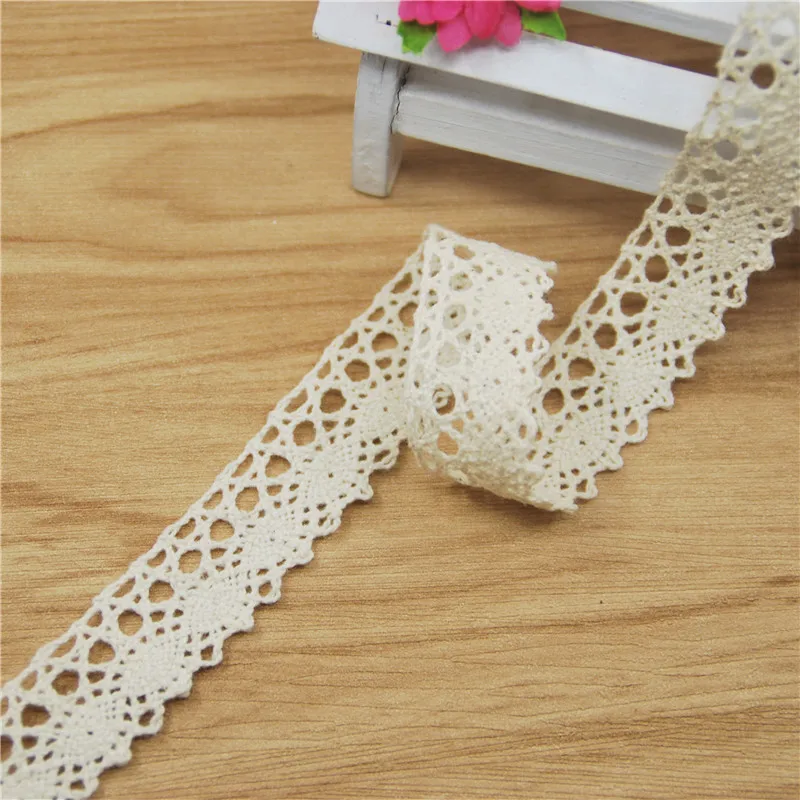 

FASMILEY Wholesale 20mm Cotton Lace Trim Ivory Lace Ribbon DIY Lace Fabric Trimmings Costume Sewing Accessories 400yards LC020-B